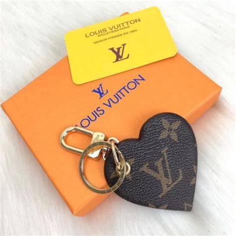 louis vuitton heart keychain|keychain Louis Vuitton wallet.